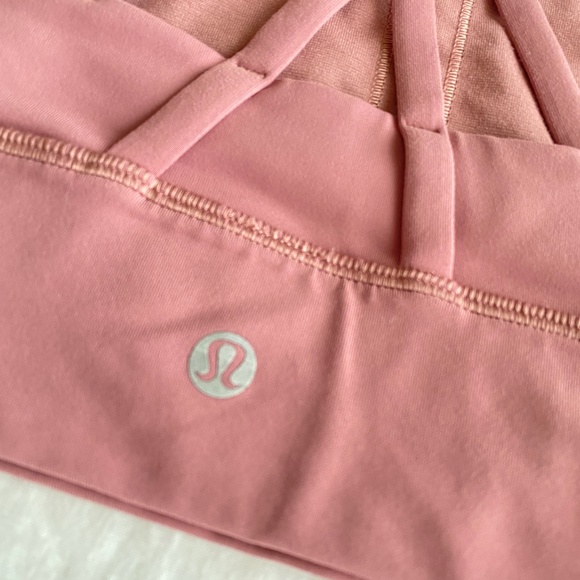Lulu Lemon Sports Bra Size 4 - Picture 2 of 5